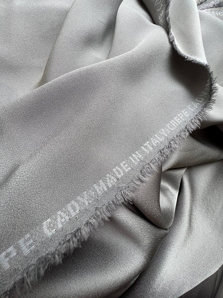 картинка Жемчужная сатиновая вискоза от MaxMara от магазина