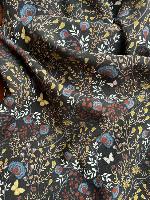 картинка Плательная вискоза из коллекции Flora от Gucci магазин являющийся официальным дистрибьютором в России 