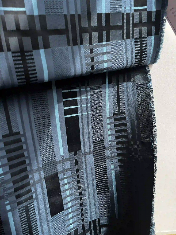 картинка Шелковый жаккард в глубоком синем от Zegna от магазина