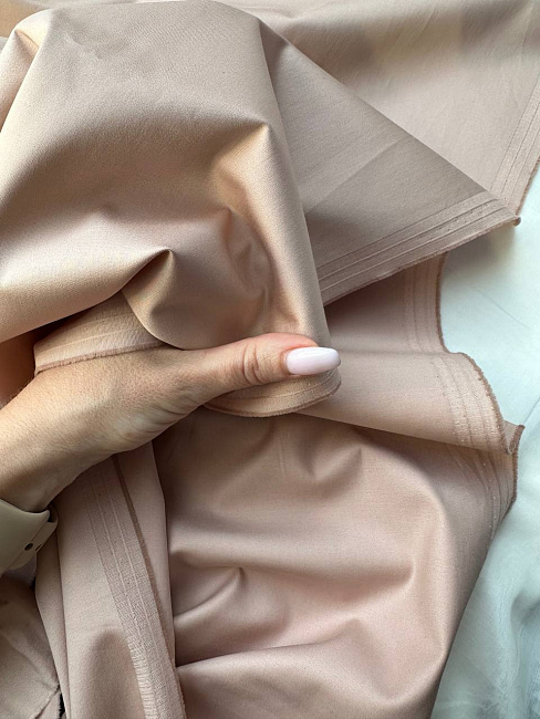 картинка Плательный сатин от Max Mara в нюдовом цвете магазин являющийся официальным дистрибьютором в России 