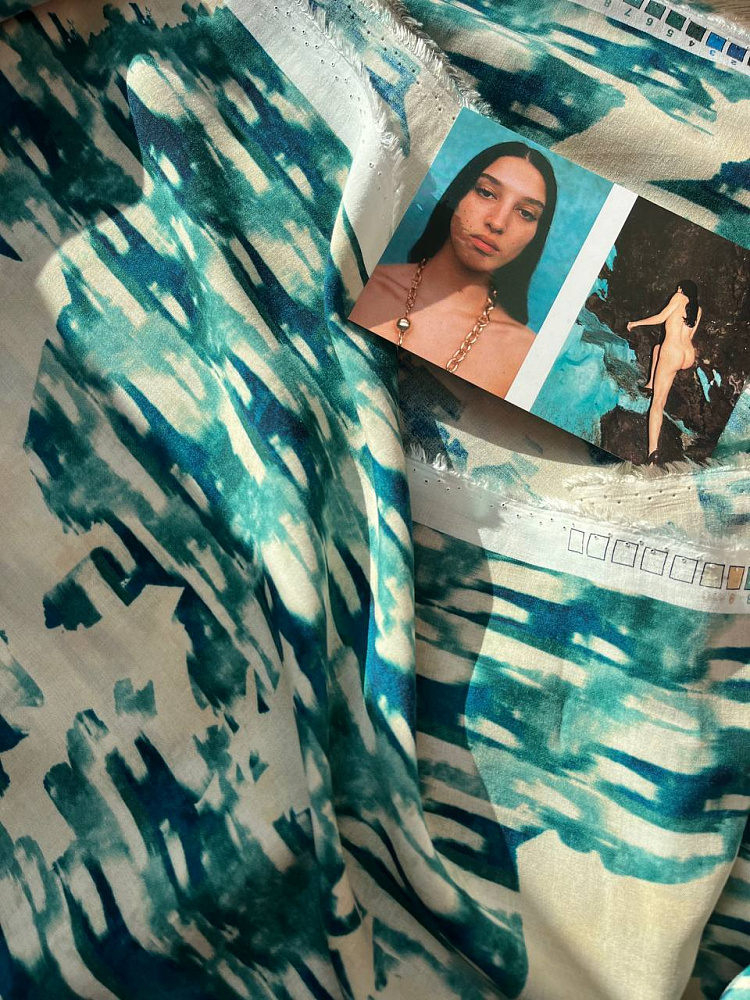 картинка Плательная вискоза аквамарин от Blumarine от магазина