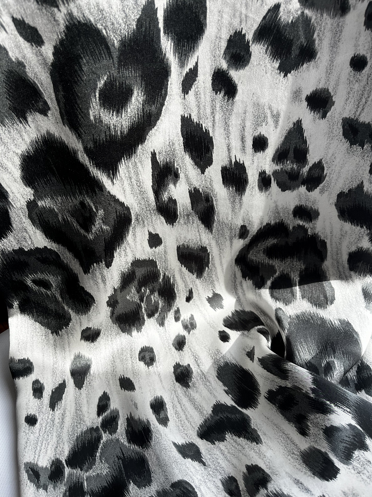 картинка Атласный шелк от Stella McCartney от магазина