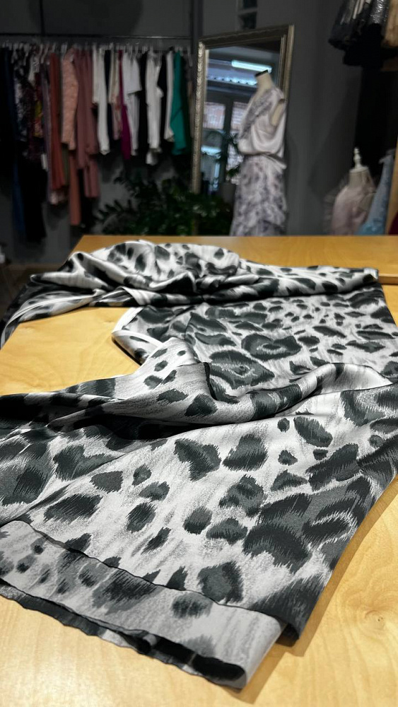 картинка Атласный шелк от Stella McCartney от магазина