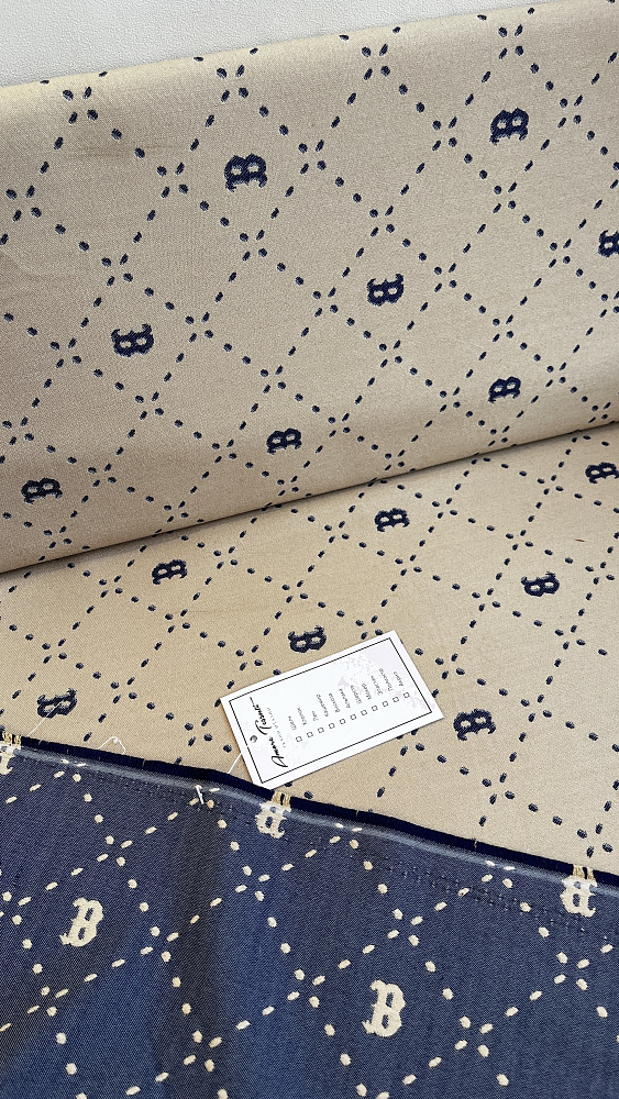 картинка Костюмная двусторонняя вискоза с монограммой Burberry от магазина
