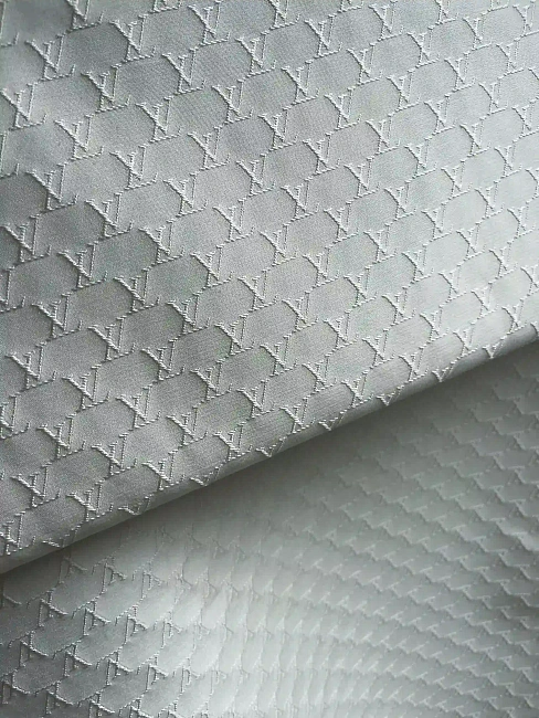 картинка Костюмный жаккард от Louis Vuitton с монограмой магазин являющийся официальным дистрибьютором в России 