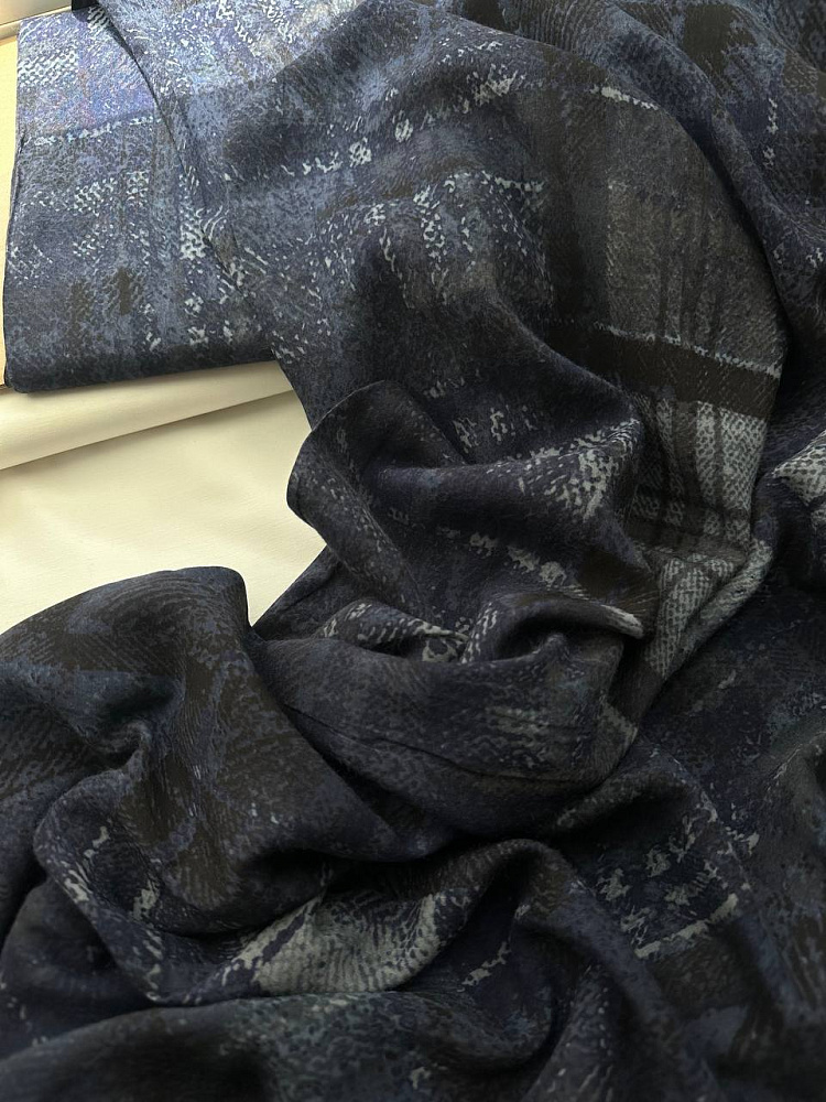 картинка Плательная вискоза в художественную клетку от Stella McCartney от магазина